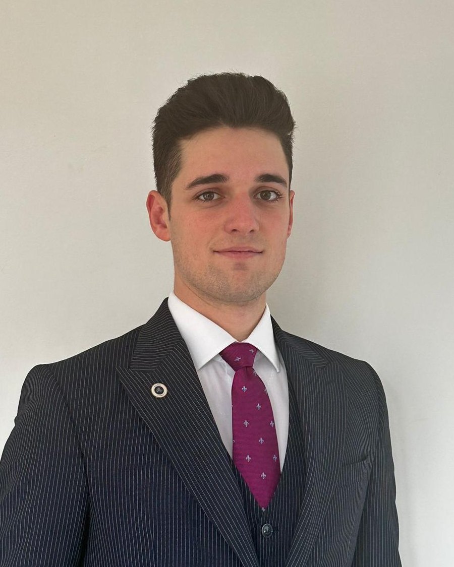 Porträt von Fabian Reptsis, Travel Advisor
